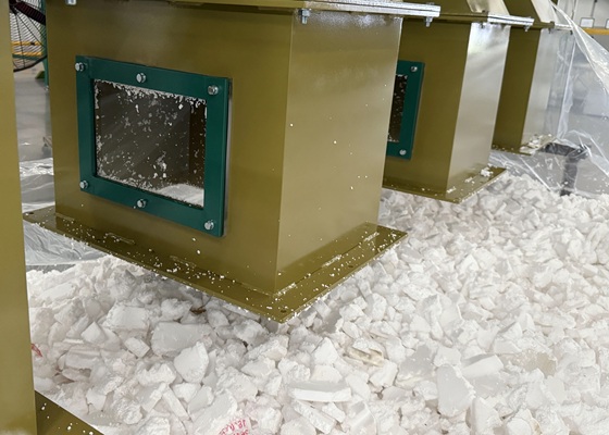 Gleichmäßige Styropor-Stücke