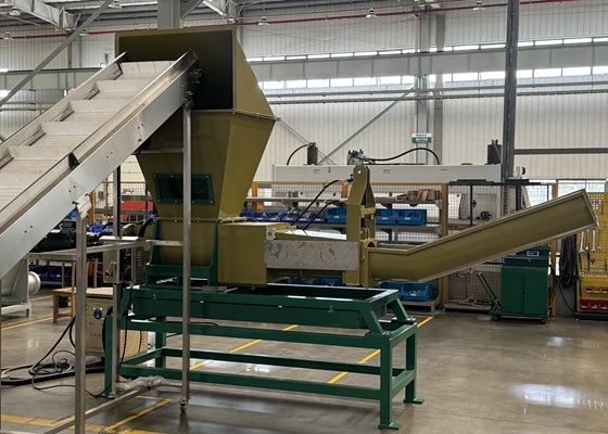 GreenMax Plastikflaschen-Verdichter