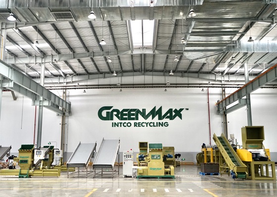 Professionelles **Schaumstoff-Recyclingunternehmen**