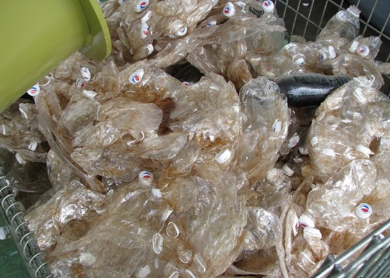 Verdichtung von PET-Flaschen