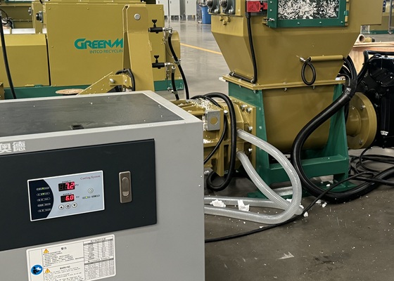 Wasserkühlkreislauf-System