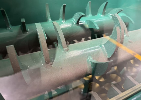 Zerkleinerungsmesser und Filtersystem